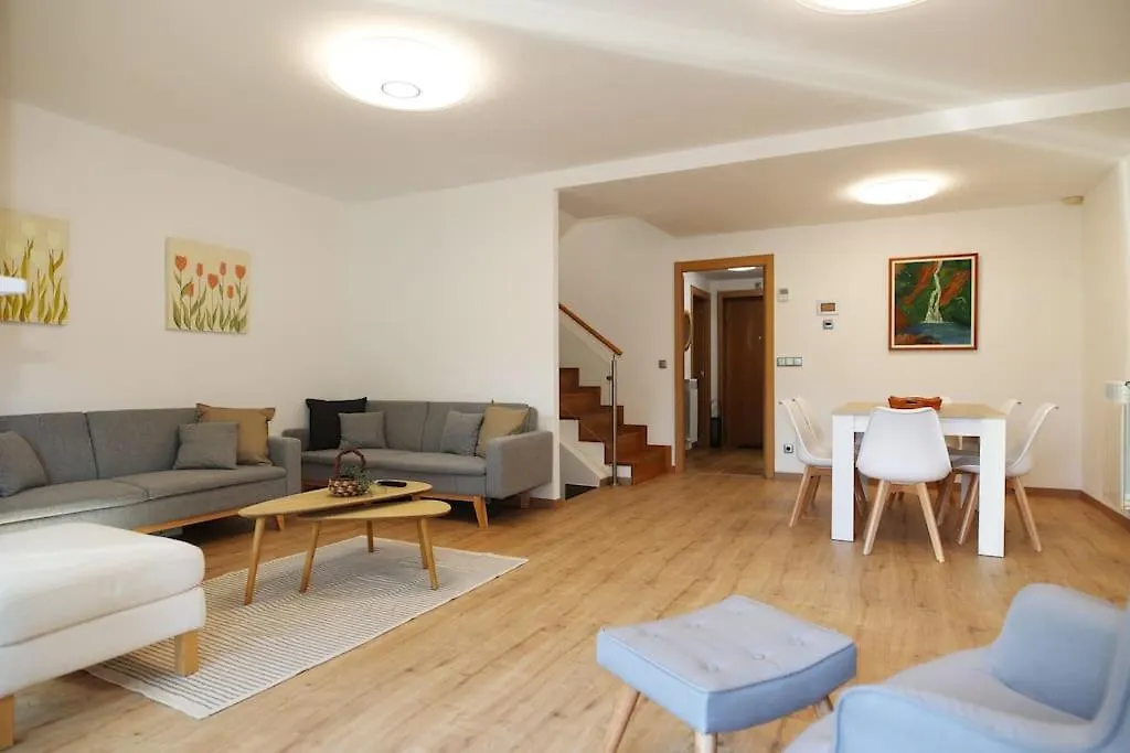 Holiday home Oiassoenea - Magnifica Vivienda Para Familias Y Grupos En Irun