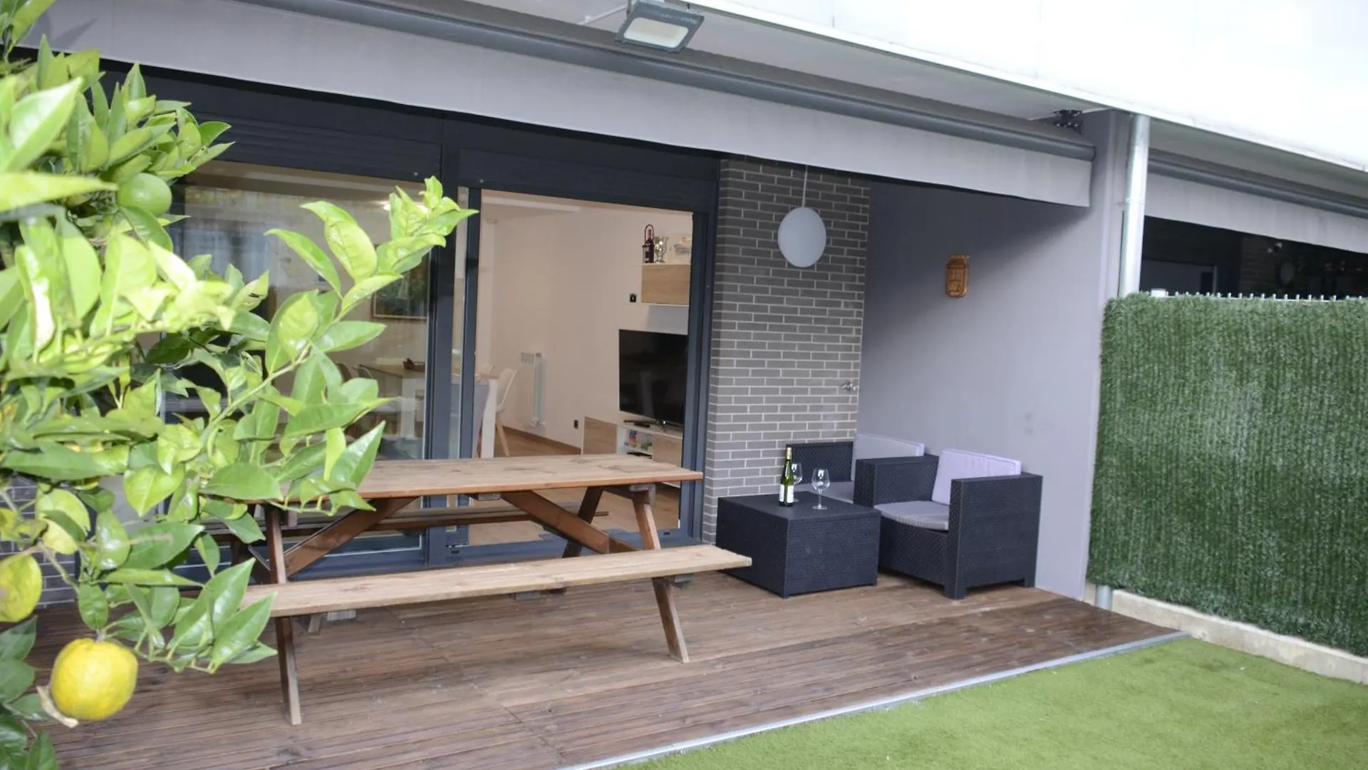Oiassoenea - Magnifica Vivienda Para Familias Y Grupos En Irun Spain