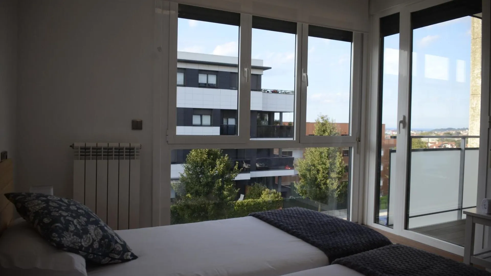 Oiassoenea - Magnifica Vivienda Para Familias Y Grupos En Irun Spain