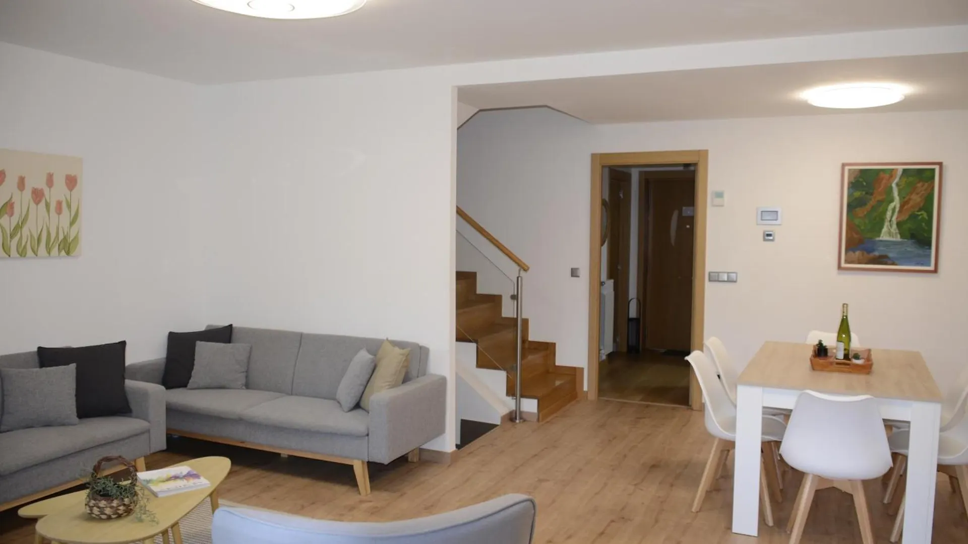 Holiday home Oiassoenea - Magnifica Vivienda Para Familias Y Grupos En Irun Spain